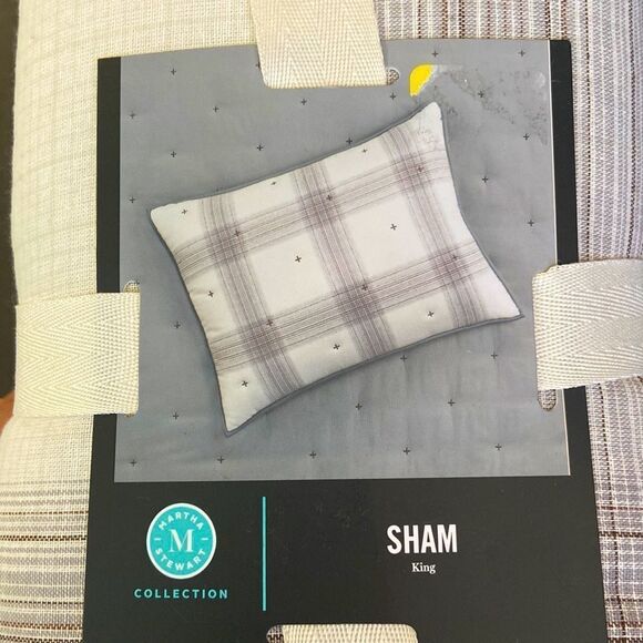 - Martha Stewart Collection Tufted
Plaid Quilted King Sham,
20in X 36” Grey - Picture 1 of 4